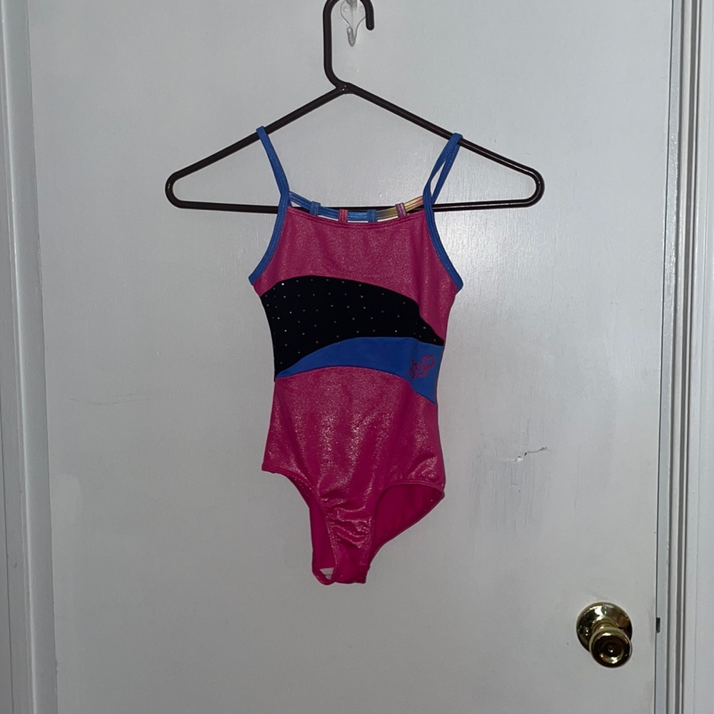 Girls gymnastics outfit